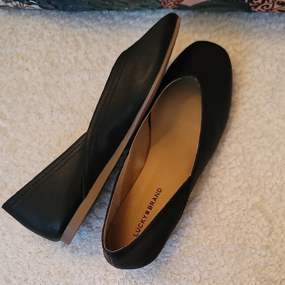 Black Leather Flats for Women - Picture 8 of 11